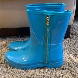 blue rain boots